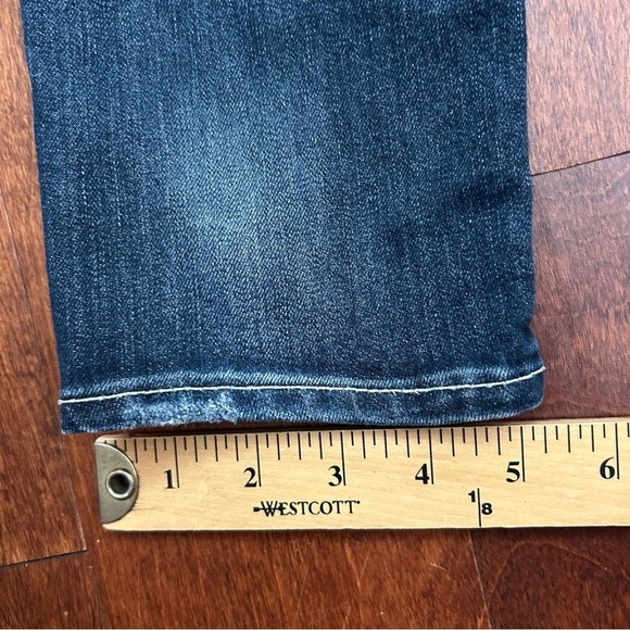 True Religion Women's Skinny Blue Jeans, Perfect for Wearing with Boots, Size 26 - Picture 12 of 16